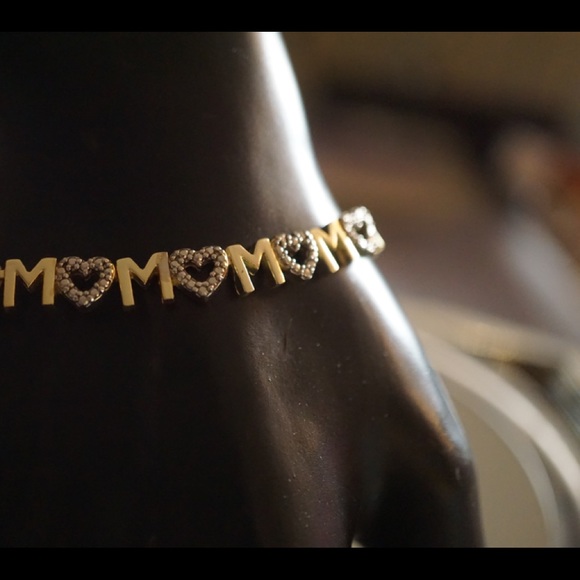 New Boxed MOM Bracelet 7.5" Christmas Gift, New Mom or Just Because! - Picture 10 of 15